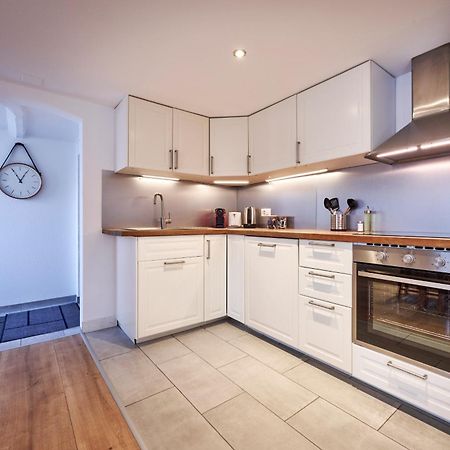 2 Bedroom Mountain View Apartment Интерлакен Экстерьер фото