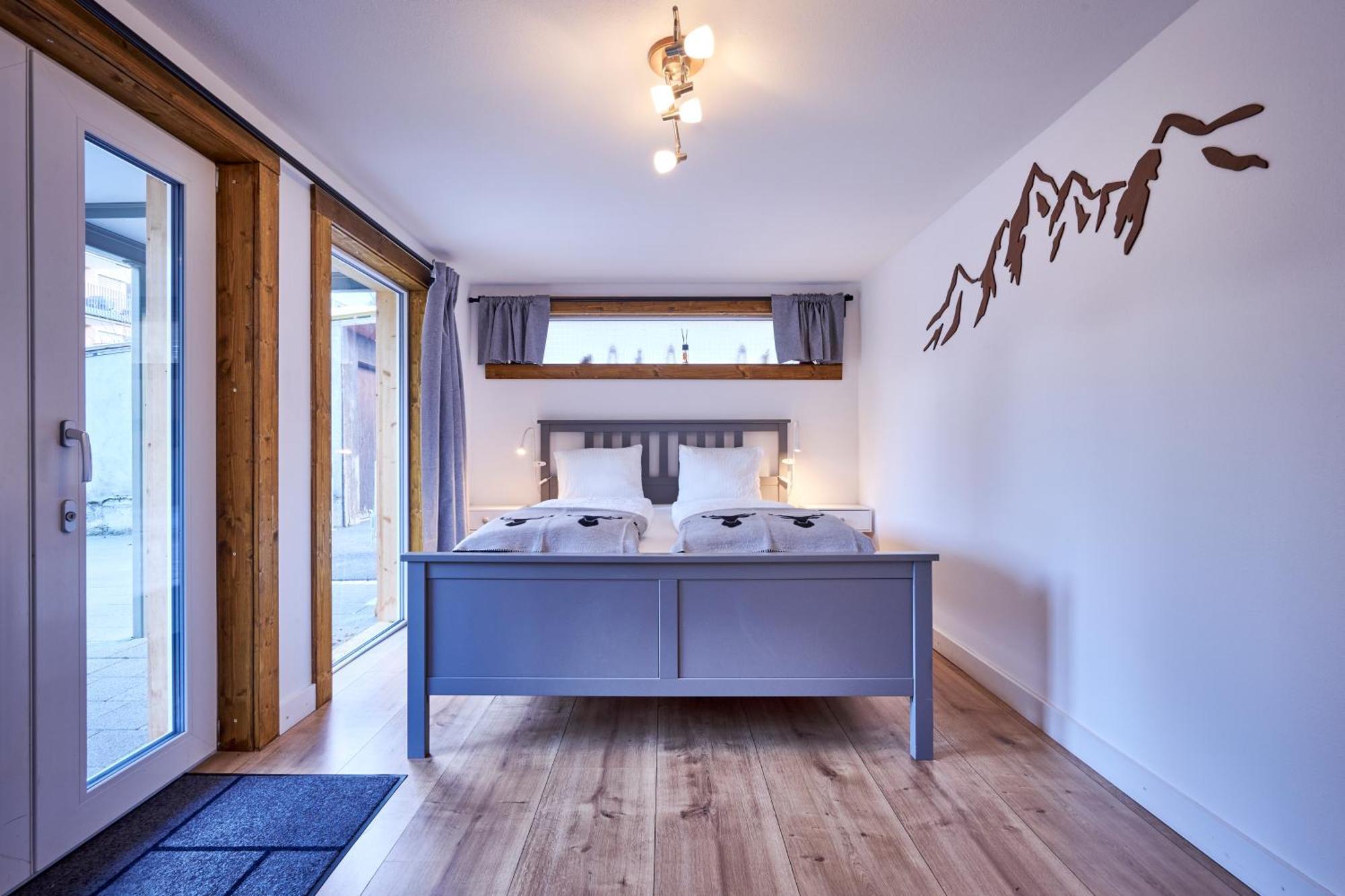 2 Bedroom Mountain View Apartment Интерлакен Экстерьер фото
